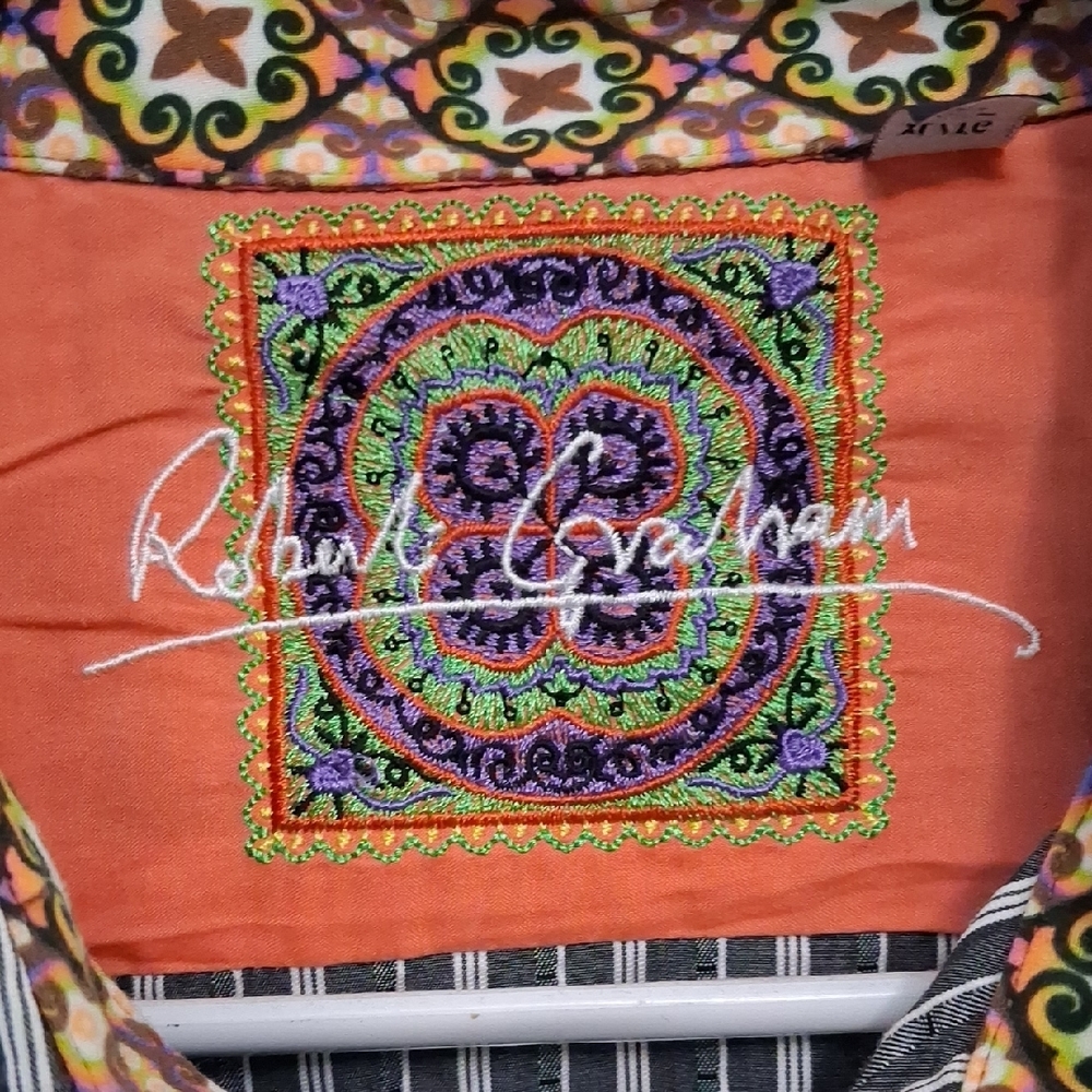 Robert Graham Black and White Casual Button Down Shirt - Picture 2 of 7